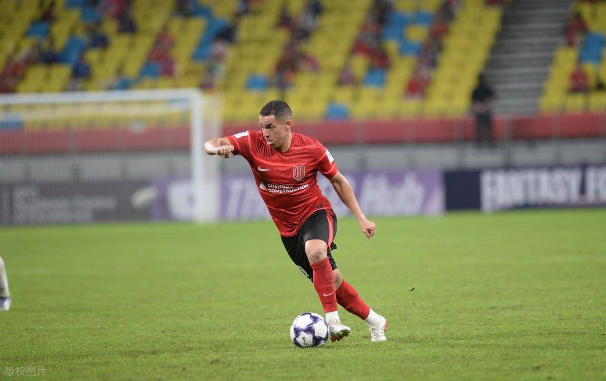 九游体育中国官网关于纽卡斯尔训练开放日，赛后刷新队史纪录引欢呼，亚冠在即，训练强度明显提升的信息