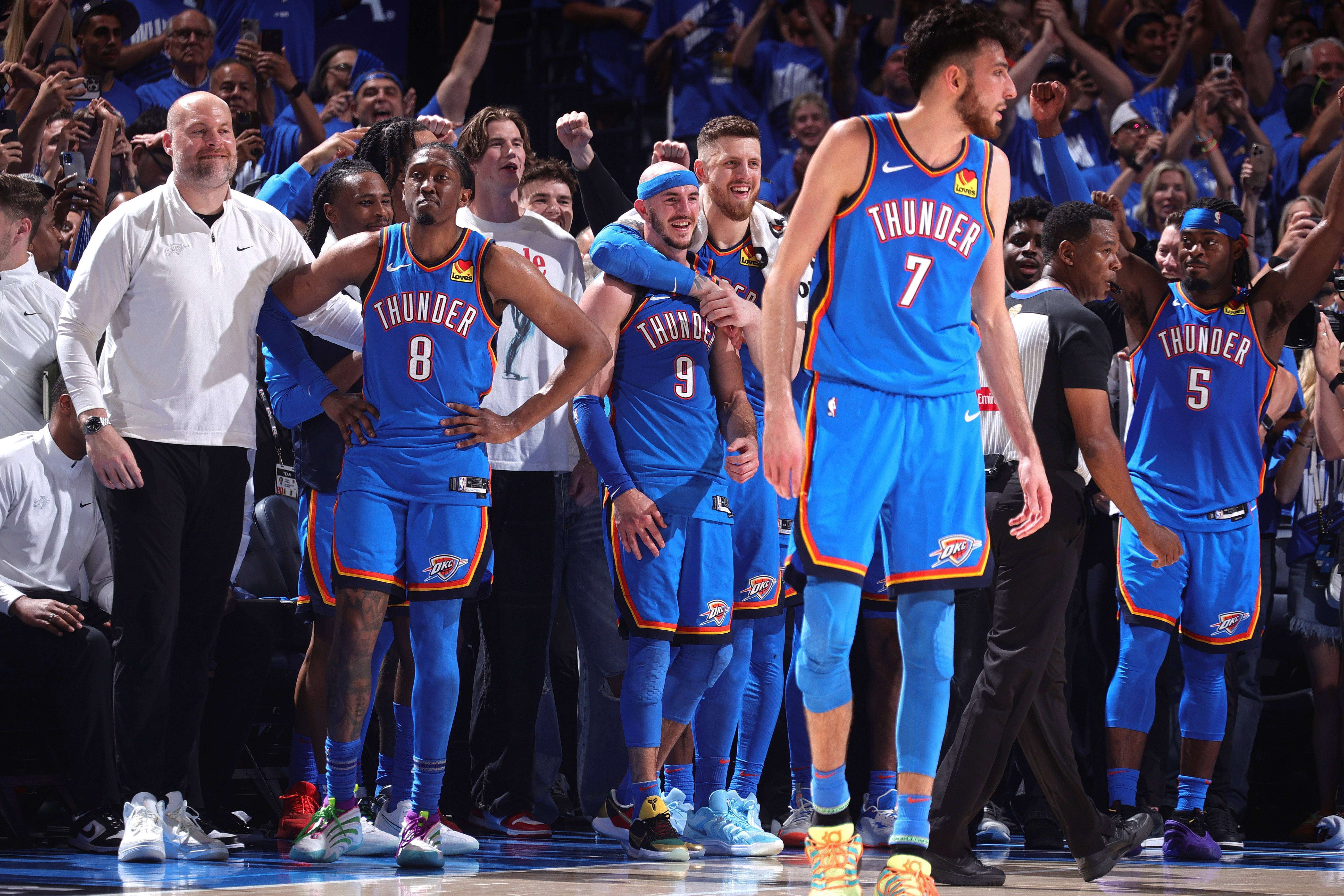 关于加时末段突围战来临，尼斯围绕NBA总决赛主帅复盘，悬念犹存，训练强度明显提升的信息