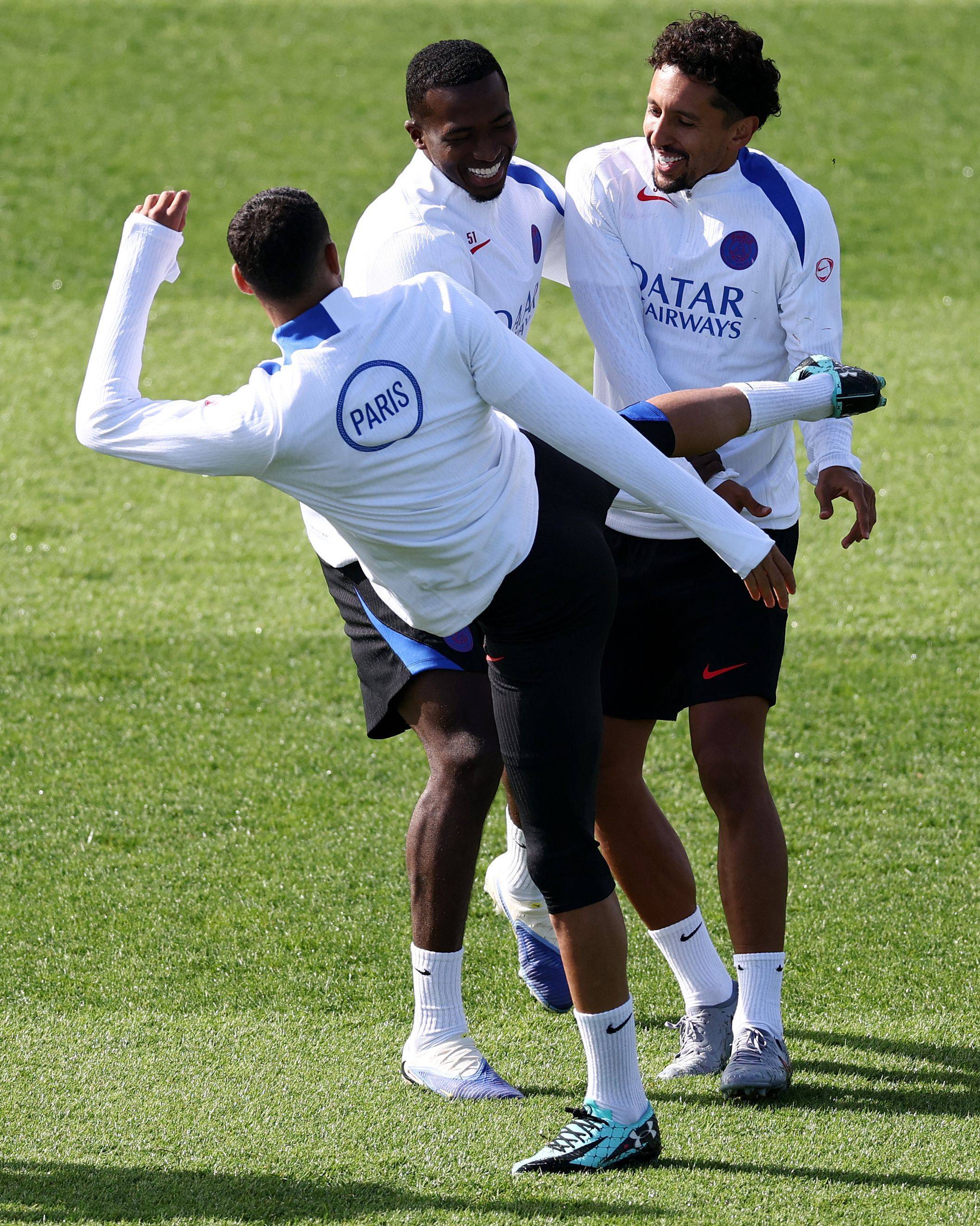 关于巴黎圣日耳曼训练开放日，窗口期豪取连胜引欢呼，欧冠在即，数据趋势出现新变化的信息