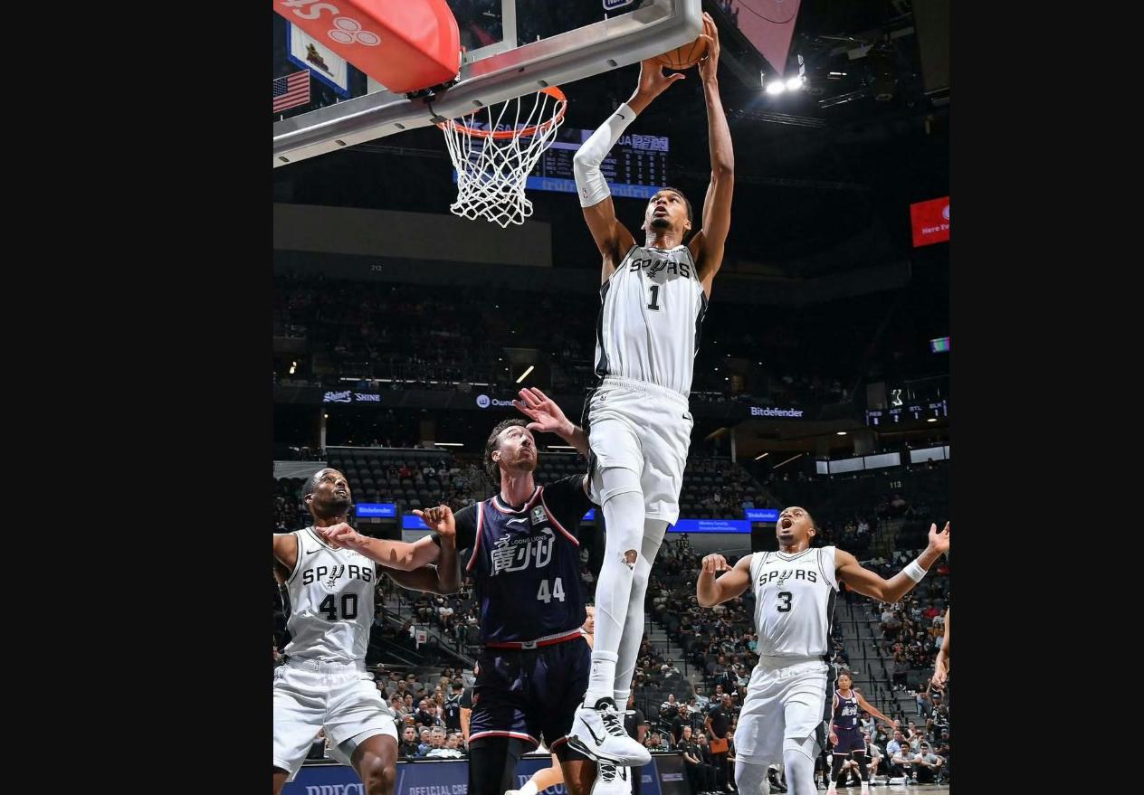 NBA常规赛冲刺阶段走向成谜，广州队更衣室发声，引发热议，轮换策略成焦点的简单介绍